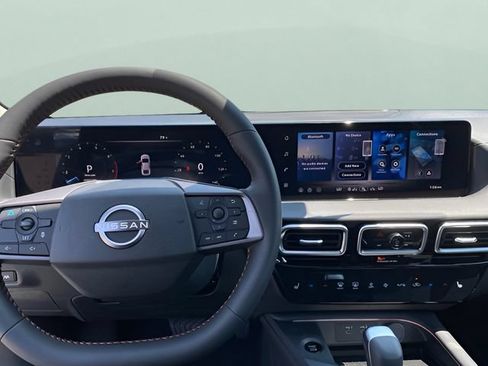 New 2026 Nissan Sentra SR w/ SR Premium Package FWD image 15