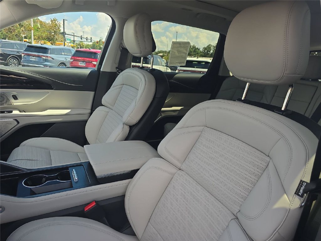 New 2026 Lincoln Nautilus Reserve AWD/4WD image 14