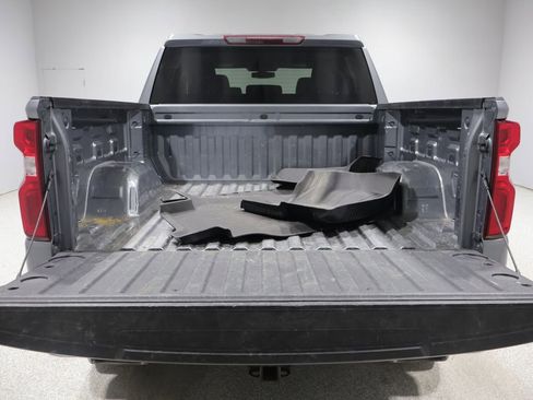 Used 2021 Chevrolet Silverado 1500 Custom Trail Boss AWD/4WD image 4