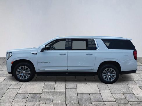 Used 2023 GMC Yukon XL Denali RWD image 4