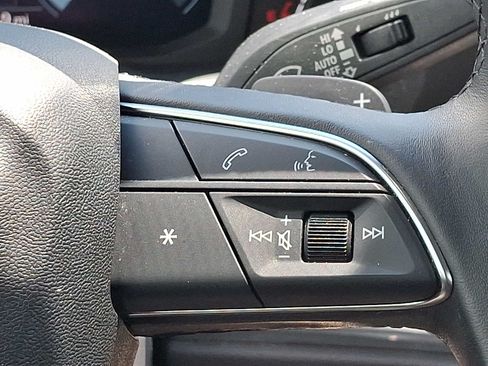 Used 2025 Audi Q3 2.0T Premium AWD/4WD image 22