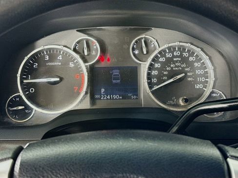 Used 2016 Toyota Tundra SR5 image 14