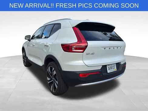 Used 2024 Volvo XC40 B5 Plus w/ Protection Package Premier AWD/4WD image 5