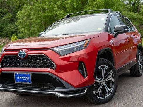 Used 2023 Toyota RAV4 XSE w/ Weather Package AWD/4WD image 1