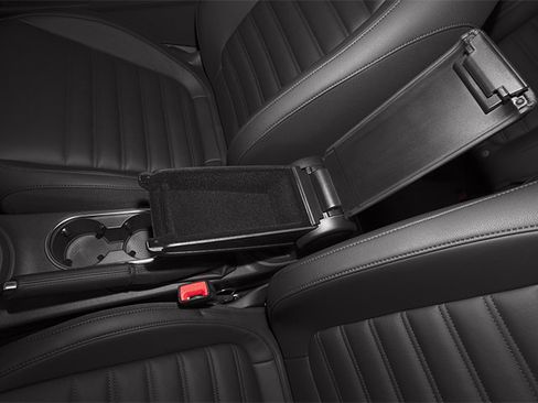 Used 2013 Volkswagen Beetle Turbo FWD image 16