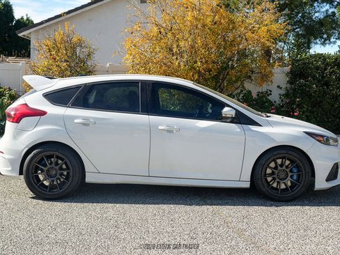 Used 2016 Ford Focus RS image 9
