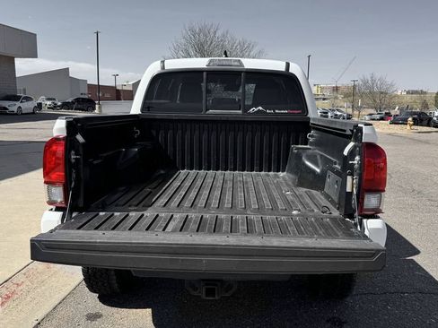 Used 2023 Toyota Tacoma SR AWD/4WD image 8