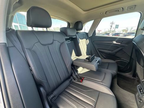 Certified 2025 Audi Q5 2.0T Premium Plus w/ Premium Plus Package AWD/4WD image 27