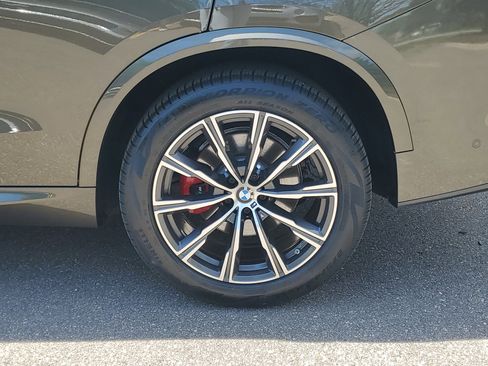 Certified 2024 BMW X5 xDrive40i w/ M Sport Package AWD/4WD image 28