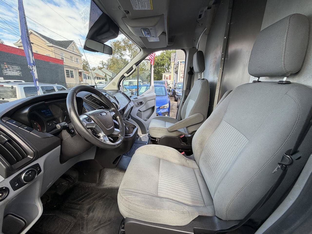 Used 2015 Ford Transit 250 148 Medium Roof w/ Interior Upgrade Package RWD image 22