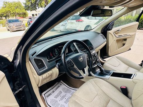 Used 2015 Volvo XC60 T5 Premier Plus FWD image 11