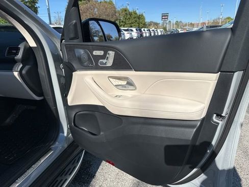 New 2026 Mercedes-Benz GLS 450 4MATIC image 39