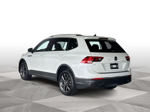 Certified 2023 Volkswagen Tiguan SE FWD image 6