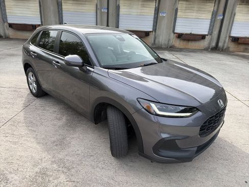 Used 2023 Honda HR-V LX image 13