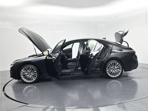 Used 2024 Lexus IS 300 w/ Premium Package RWD image 71