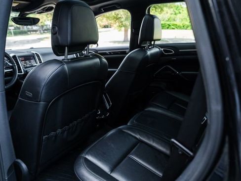 Used 2012 Porsche Cayenne image 74