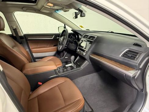 Used 2017 Subaru Outback 2.5i Touring AWD/4WD image 49