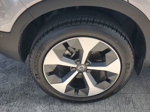 Certified 2026 Volvo XC40 B5 Plus AWD/4WD image 7