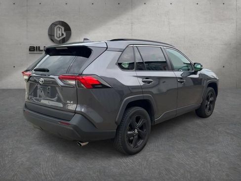 Used 2020 Toyota RAV4 XLE w/ Convenience Package AWD/4WD image 5