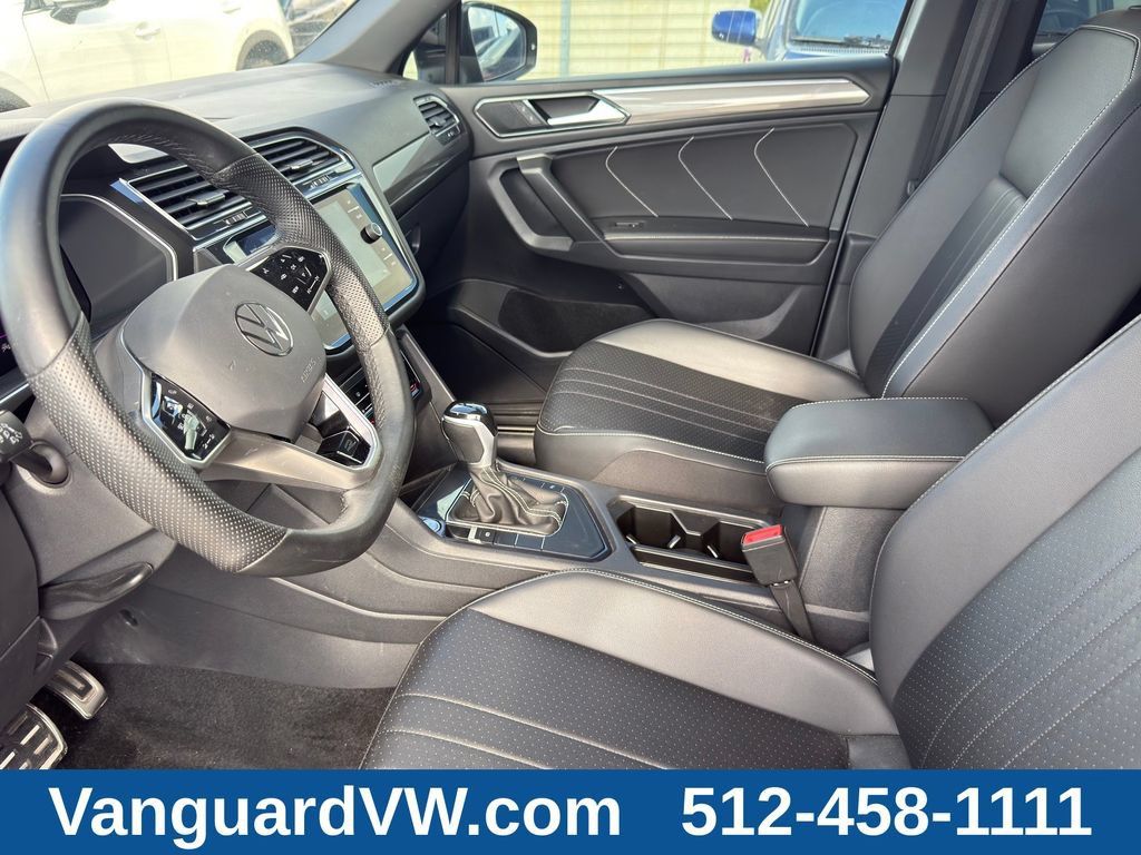 Used 2023 Volkswagen Tiguan SE R-Line FWD image 13
