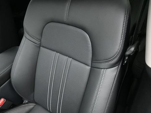 New 2026 Honda HR-V EX-L image 18
