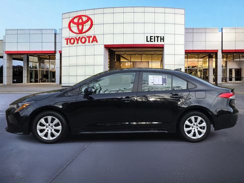 Used 2024 Toyota Corolla LE image 8