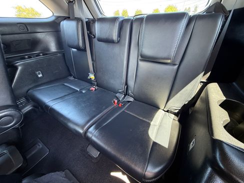 Used 2018 Toyota Highlander SE w/ Carpet Mat Package (TMS) AWD/4WD image 21