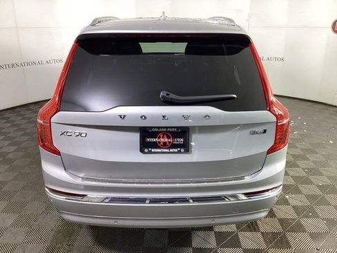 Certified 2024 Volvo XC90 B6 Ultimate w/ Protection Package Premier image 6