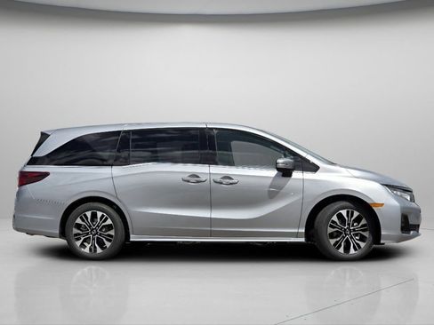 New 2026 Honda Odyssey Elite image 9
