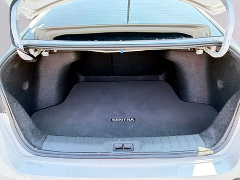 Certified 2026 Nissan Sentra SR w/ Floor Mat Package FWD image 14