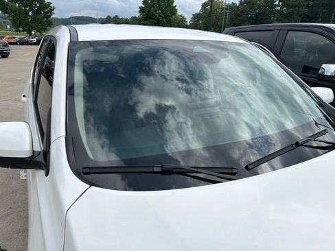 Used 2023 Honda Pilot EX-L image 9