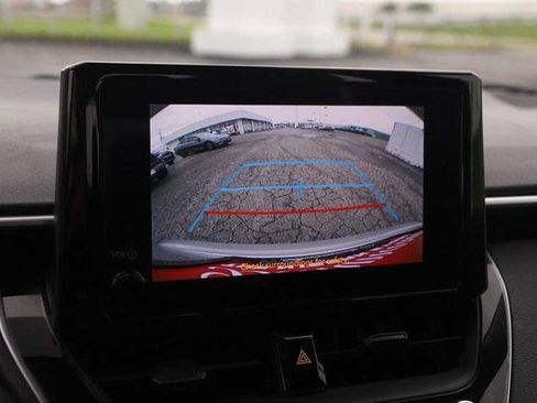 Used 2024 Toyota Corolla LE FWD image 16