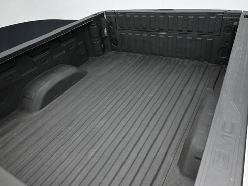 Used 2024 GMC Sierra 2500 Denali Ultimate AWD/4WD image 46