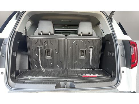 Used 2023 GMC Acadia AT4 w/ Technology Package AWD/4WD image 16