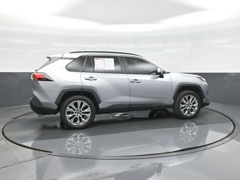 Used 2024 Toyota RAV4 XLE Premium AWD/4WD image 7