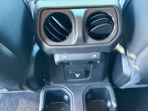 Used 2020 Jeep Gladiator Rubicon image 19