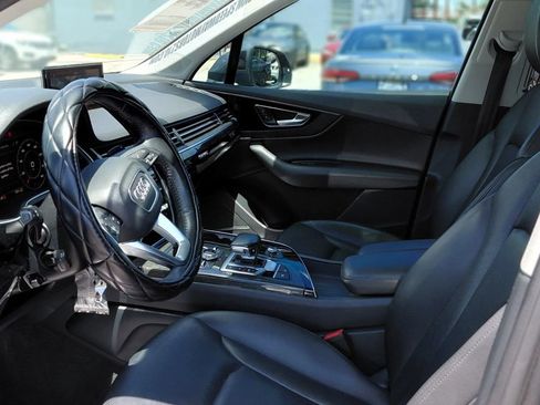 Used 2019 Audi Q7 3.0T Premium Plus w/ Premium Plus Package AWD/4WD image 9