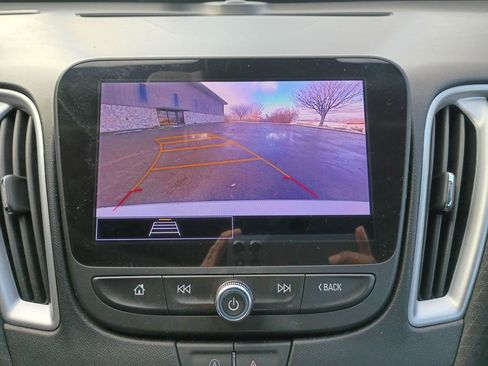 Used 2024 Chevrolet Malibu LT image 28