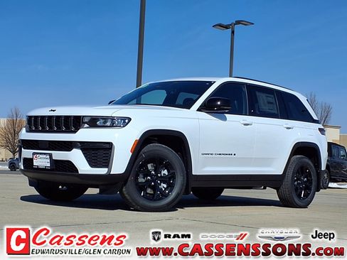 New 2026 Jeep Grand Cherokee Altitude AWD/4WD image 1
