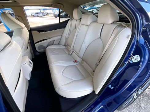 Used 2024 Toyota Camry XLE image 20