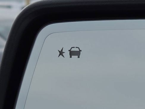 Used 2022 GMC Sierra 1500 SLT image 10