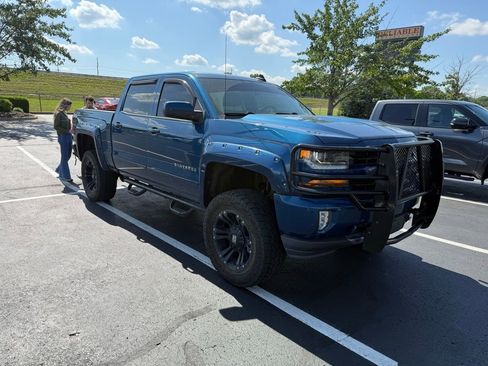 Used 2018 Chevrolet Silverado 1500 LT w/ All Star Edition AWD/4WD image 1