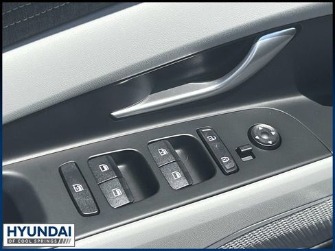 New 2026 Hyundai Elantra Limited FWD image 18