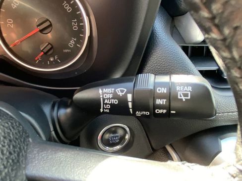 Used 2022 Toyota RAV4 XLE Premium FWD image 29