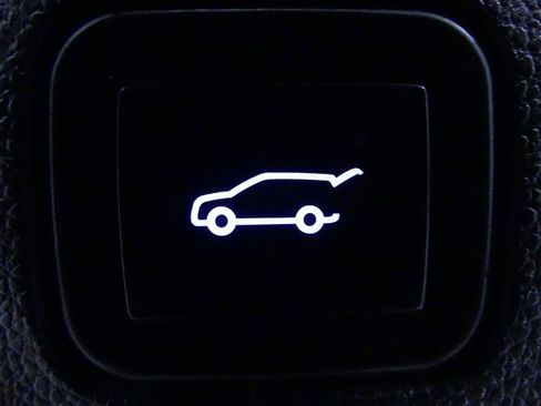 Used 2021 GMC Yukon XL SLT AWD/4WD image 34