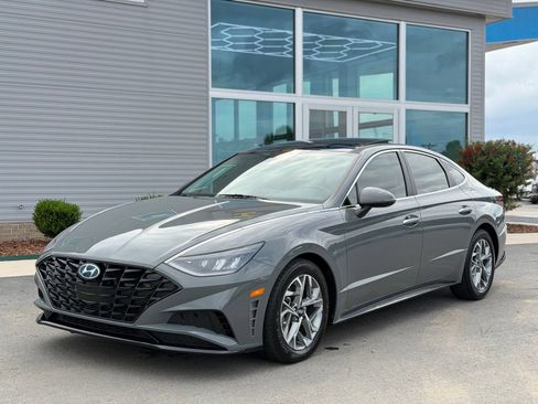 Used 2021 Hyundai Sonata SEL w/ Convenience Package FWD image 8