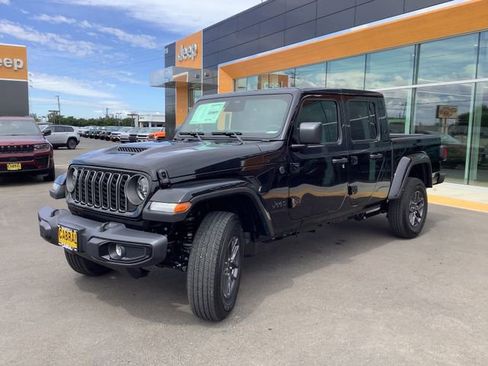 New 2026 Jeep Gladiator Sport image 5