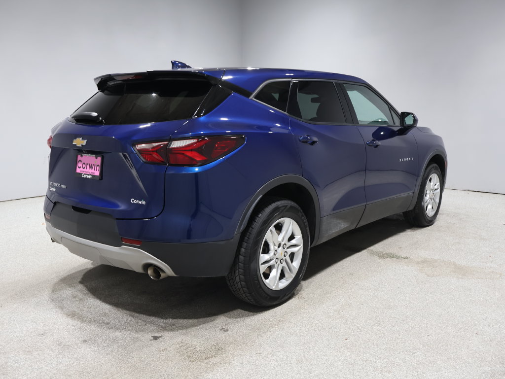 Used 2022 Chevrolet Blazer LT AWD/4WD image 2