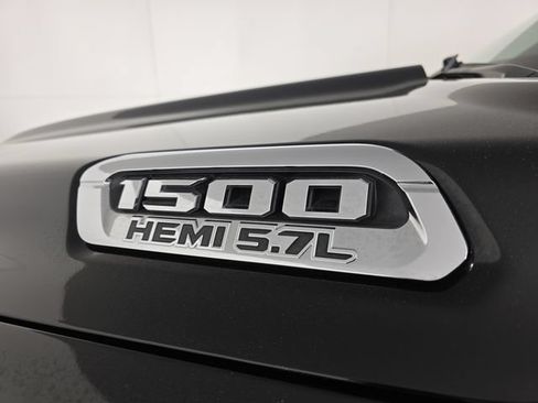 Used 2019 RAM 1500 Big Horn AWD/4WD image 10