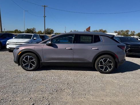 New 2026 Chevrolet Equinox EV LT image 2